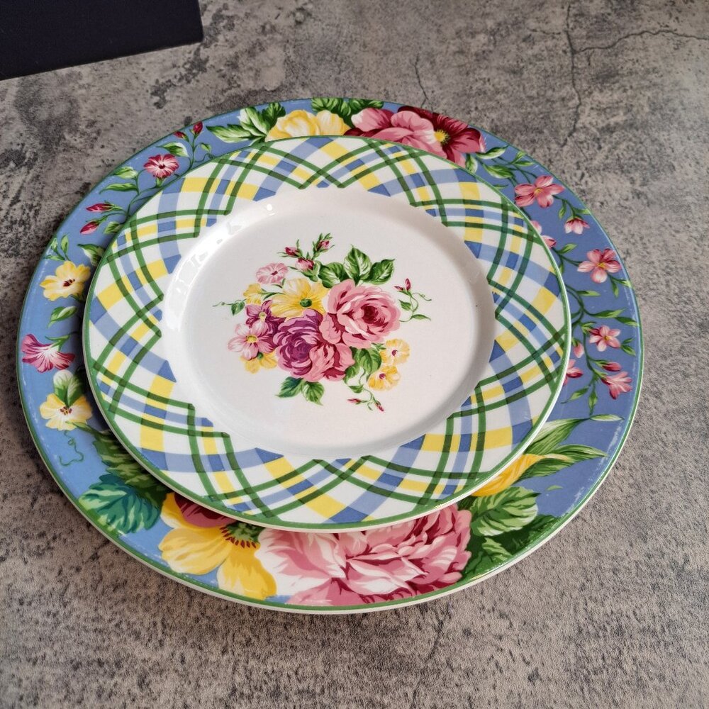 Waverly Garden Room Masterpiece Dinner and Salad Floral Plaid Plates